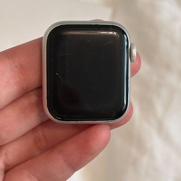 Apple Watch Series 6 40mm GPS + Cellular - Picture 6 of 7